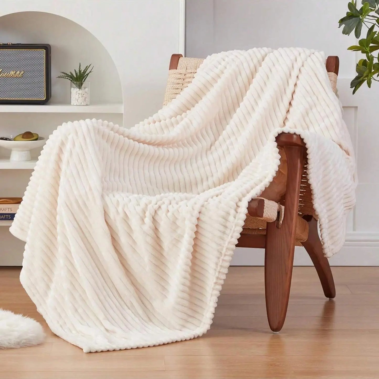 ROSEKIND Blankets 3 Size for Bed, Soft & Warm Fleece Throw, Decorative and striped flannel fleece blanket