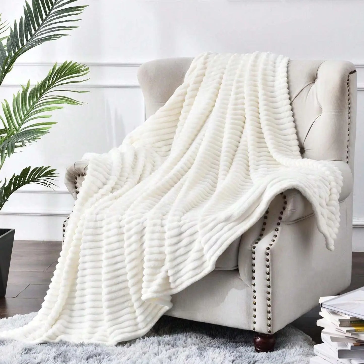 ROSEKIND Blankets 3 Size for Bed, Soft & Warm Fleece Throw, Decorative and striped flannel fleece blanket